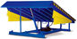 青く巨大な油圧ドック レベラーの調節可能な船積みドックの傾斜路DCQY20-0.5