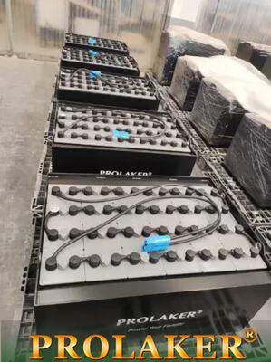 長寿命 48V 600Ah 鉛酸電気フォークリフト トラクションバッテリー ヘリ CPD20