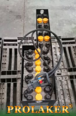 カスタマイズされた 24v 180Ah フォークリフト トラクション バッテリー 電気フォークリフトの長サイクル寿命