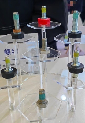 環境に優しいフォークリフト/スタッカーM10の牽引電池の末端のボルト