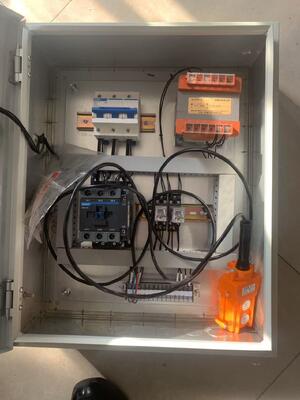 パーソナル製 タイヤマウント/デモンタージ機 500トンの 固形タイヤプレス機 11KW 480V CHINT トランスフォーマー,ブレーカー,コンタクター