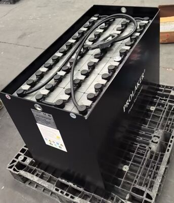 ヘリ CPD10用の高容量48V 550Ahの鉛酸フォークリフトバッテリー