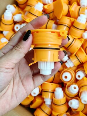 フォークリフトバッテリー用、工場直販 高性能フリップトップベントキャップ、難燃性、密閉性、再利用可能デザイン