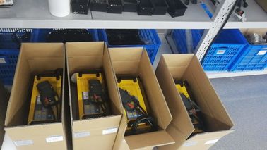 セリウムはフォークリフトのための48v 100Aの経済的な産業携帯用充電器を証明しました